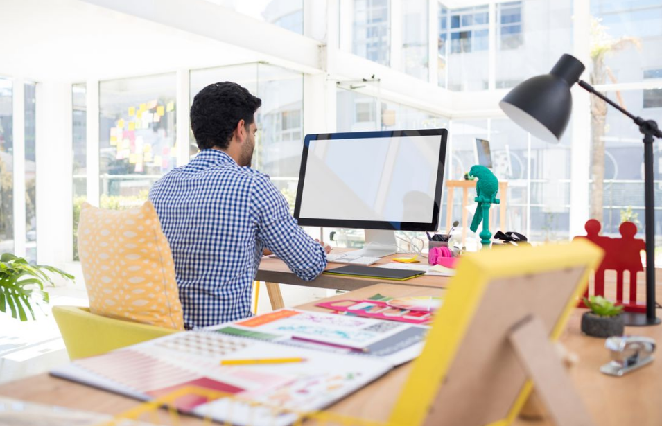 Mengenal Lebih Dalam Mengenal Lebih Dalam Terkait Profesi Desain Grafis dalam Dunia Industri Kreatif
